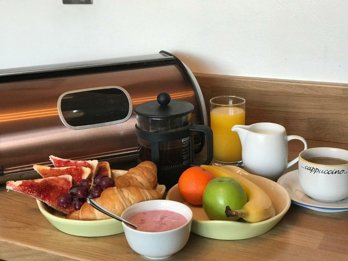 The Shed Bed & Breakfast Merthyr Tydfil Bagian luar foto